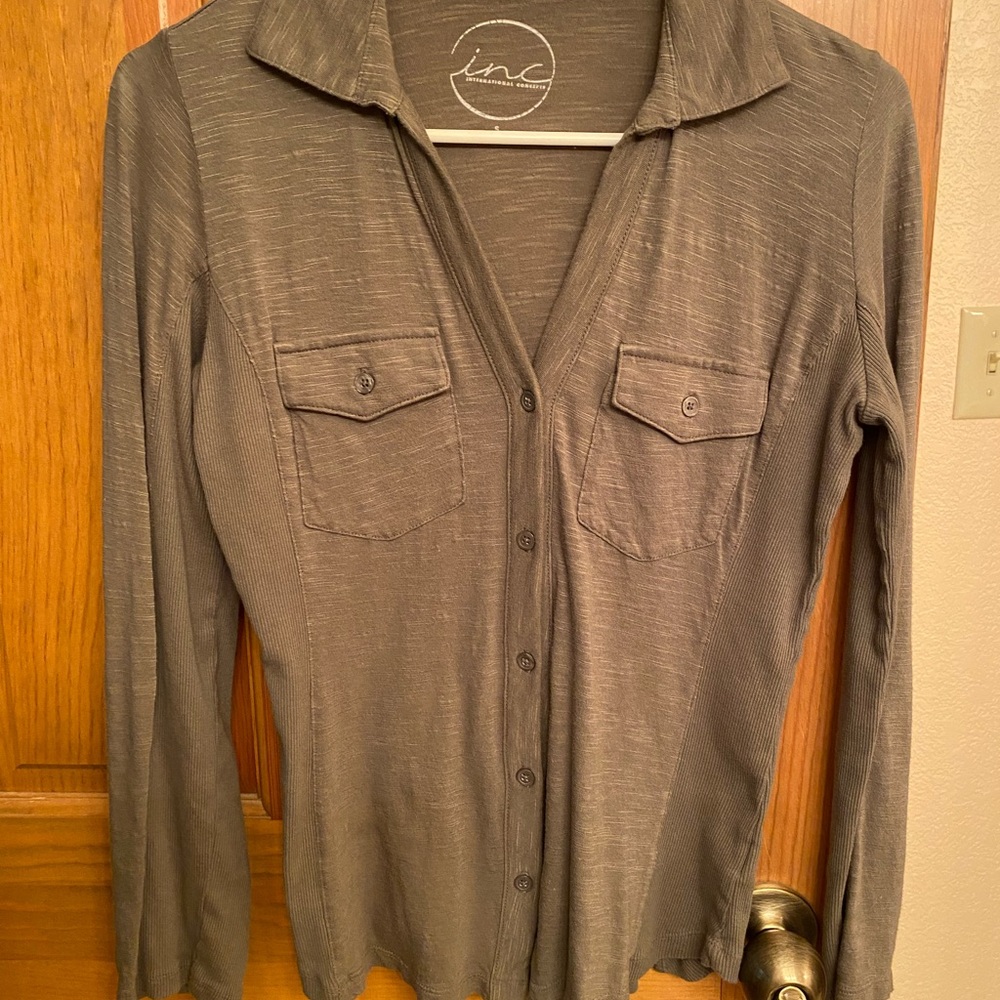 10/10$ Bundle 10 (4-5$) items for a 10$ offer. INC International Concepts Shirt. - Picture 2 of 5